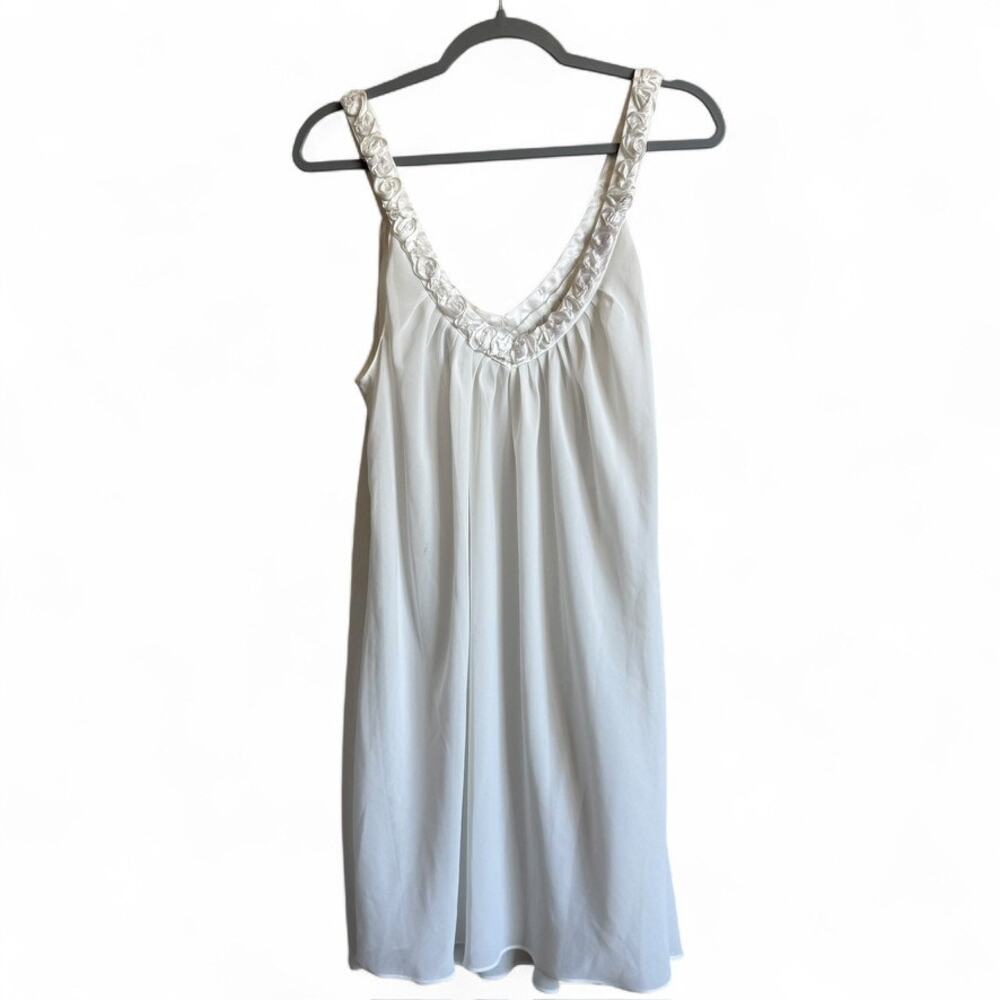 Madison Studios vintage white slip dress with rosette appliques size L